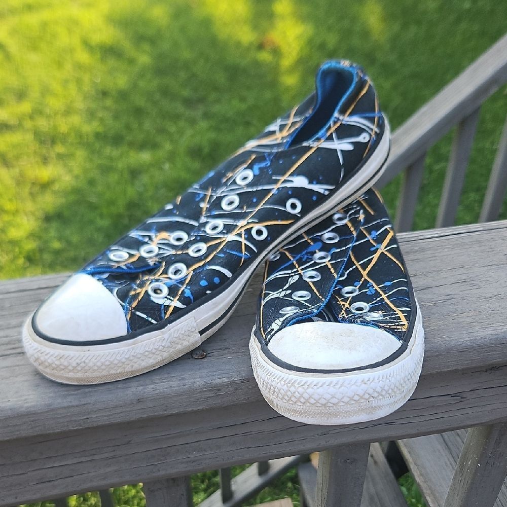 Chuck Taylor All Star Ox Paint Splatter.  Unisex Men's 7 Women's 9